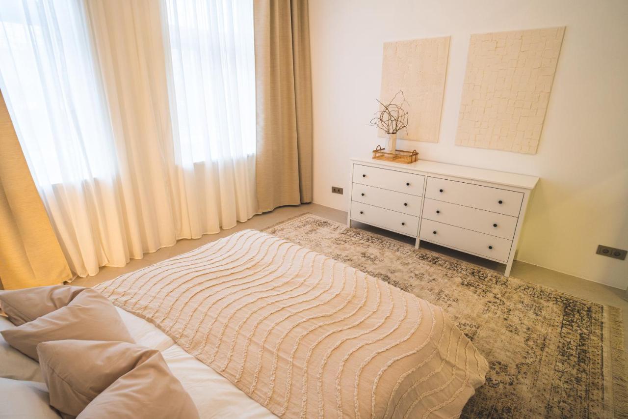 Old Town Apartment Kaunas Bagian luar foto